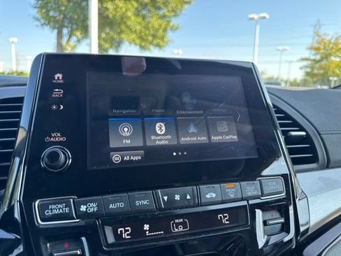 Used 2024 Honda Odyssey Touring image 23