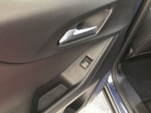 New 2026 Chevrolet Equinox RS image 12