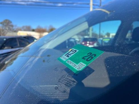 Used 2022 Nissan Rogue SV image 21