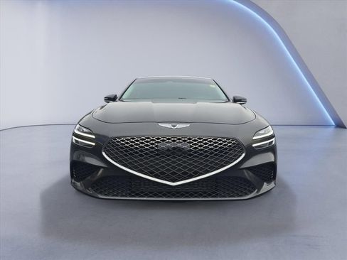 Used 2023 Genesis G70 2.0T image 8