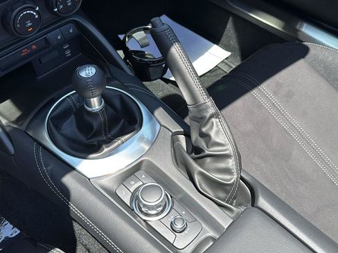 New 2026 MAZDA MX-5 Miata Club w/ Interior Package RWD image 18