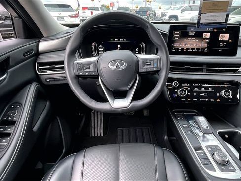Used 2023 INFINITI QX60 Luxe w/ Cargo Package FWD image 7