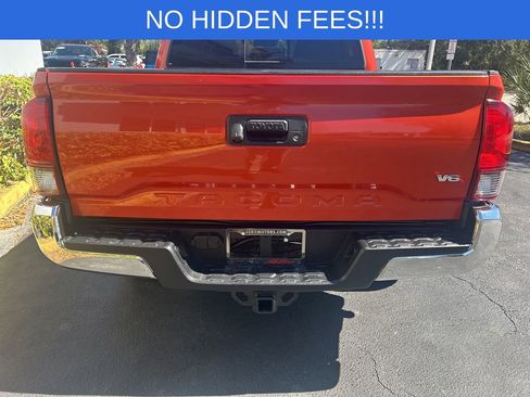 Used 2018 Toyota Tacoma SR5 image 5