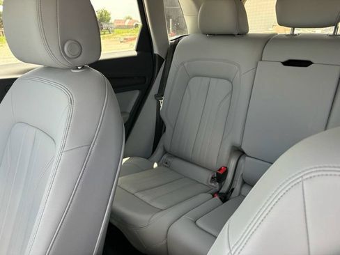 Used 2022 Audi Q5 2.0T Premium AWD/4WD image 8