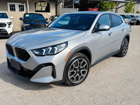 Used 2026 BMW X2 xDrive28i AWD/4WD image 2