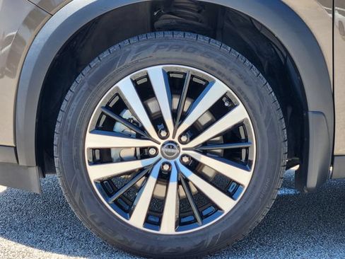 Used 2023 Nissan Pathfinder Platinum AWD/4WD image 8