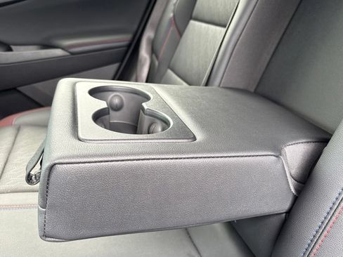 Used 2025 Chevrolet Equinox RS w/ Convenience Package III FWD image 21