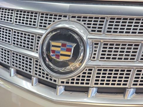 Used 2014 Cadillac XTS Platinum image 24