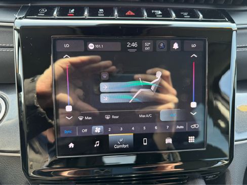 Used 2023 Jeep Grand Cherokee Laredo image 19