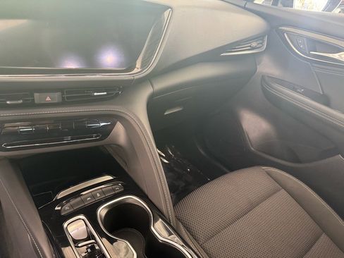 Used 2023 Buick Envision Preferred image 23