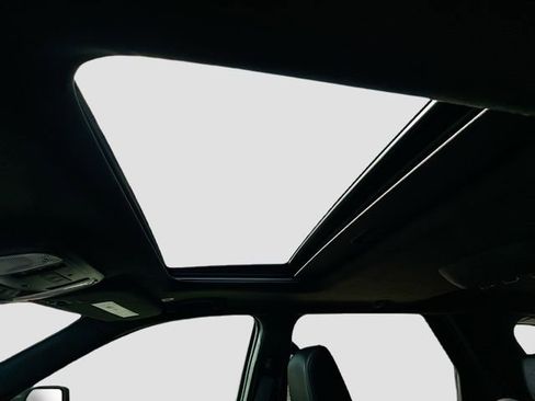 Used 2021 Dodge Durango R/T w/ Premium Interior Group image 24