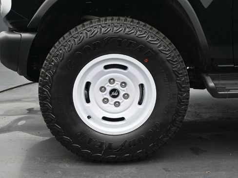 New 2026 Ford Bronco Heritage Edition image 28