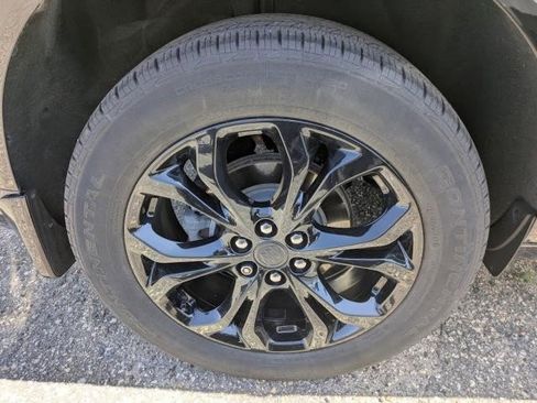 Used 2021 Buick Enclave Avenir image 23