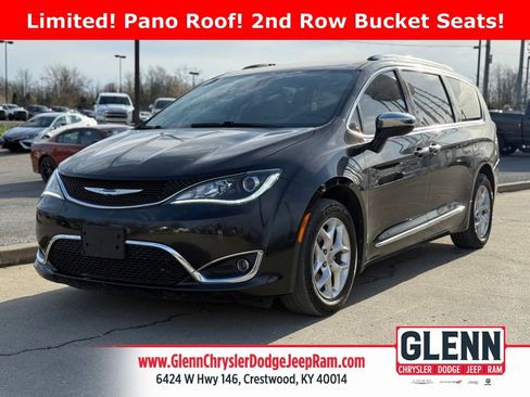 Used 2020 Chrysler Pacifica Limited image 1