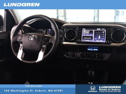 Used 2023 Toyota Tacoma SR5 w/ Technology Package AWD/4WD image 4
