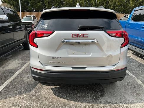 Used 2019 GMC Terrain SLE w/ Driver Convenience Package image 5