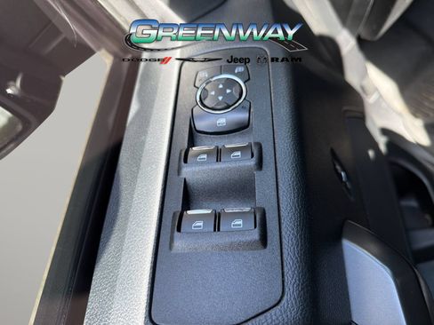 Used 2020 Ford F150 XLT w/ Equipment Group 302A Luxury AWD/4WD image 13