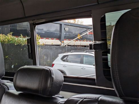 Certified 2022 Jeep Gladiator Mojave w/ LED Lighting Group image 22