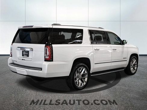 Used 2016 GMC Yukon XL Denali AWD/4WD image 9