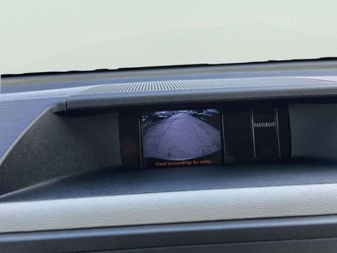 Used 2013 Toyota Sienna LE FWD image 35
