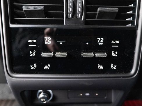 New 2025 Porsche Cayenne Coupe image 37