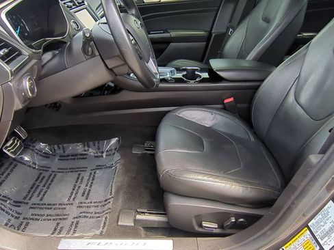 Used 2016 Ford Fusion Energi Titanium w/ Driver Assist Package FWD image 17