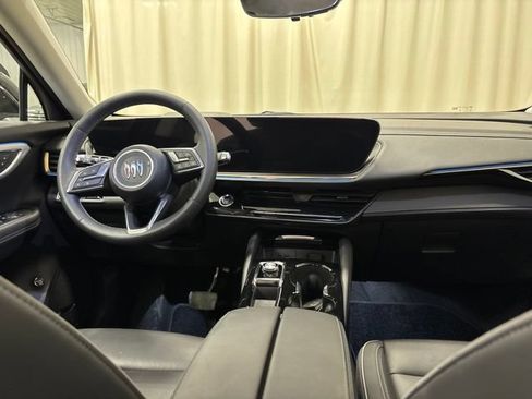Used 2025 Buick Envision Avenir AWD/4WD image 24