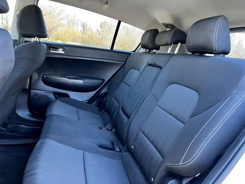 Used 2021 Kia Sportage LX image 16