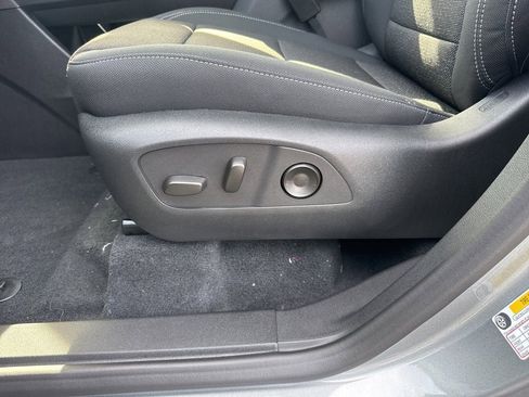 New 2026 Chevrolet Traverse LT w/ Sun and Wheel Package image 14