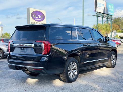 Used 2022 GMC Yukon XL SLT w/ SLT Luxury Package image 5