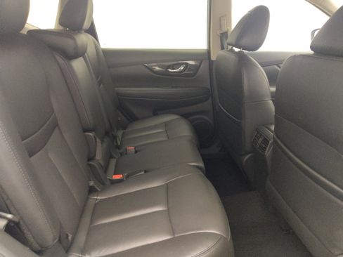 Used 2018 Nissan Rogue SL FWD image 19