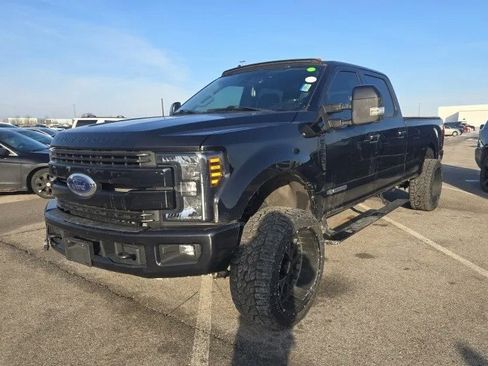 Used 2019 Ford F350 Lariat w/ Lariat Ultimate Package image 1