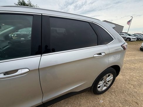 Used 2019 Ford Edge SEL w/ Equipment Group 201A AWD/4WD image 34