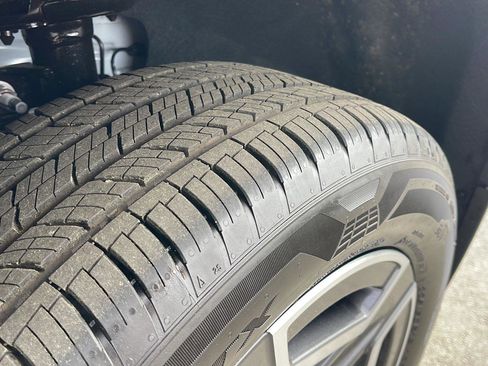 New 2026 Jeep Cherokee Laredo AWD/4WD image 10