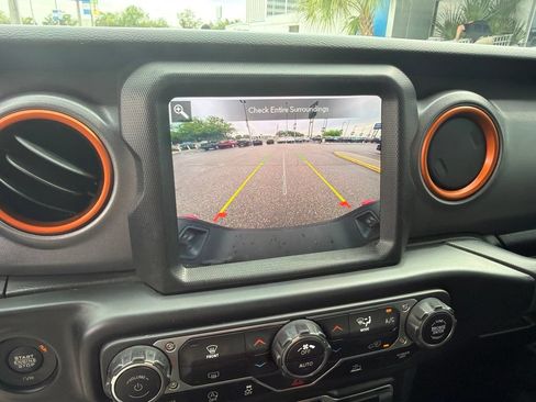 Used 2022 Jeep Gladiator Mojave w/ Trailer Tow Package AWD/4WD image 22