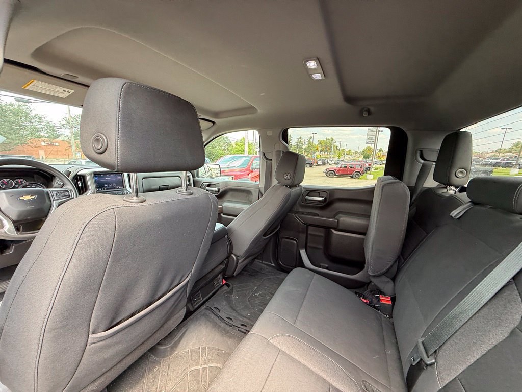 Used 2020 Chevrolet Silverado 1500 LT w/ LT Value Package AWD/4WD image 23