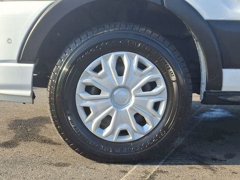Used 2023 Ford Transit 350 XLT image 29