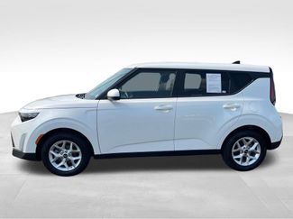 Used 2025 Kia Soul LX FWD video 2