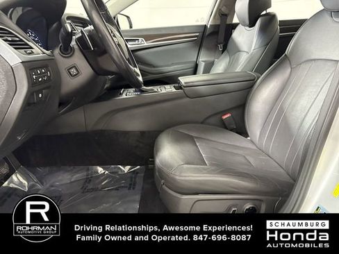 Used 2018 Genesis G80 3.8 image 4