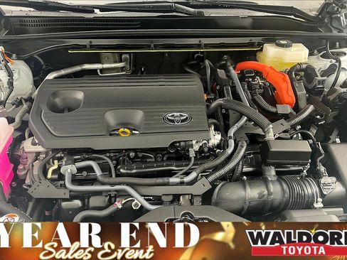 New 2025 Toyota Crown Signia image 14