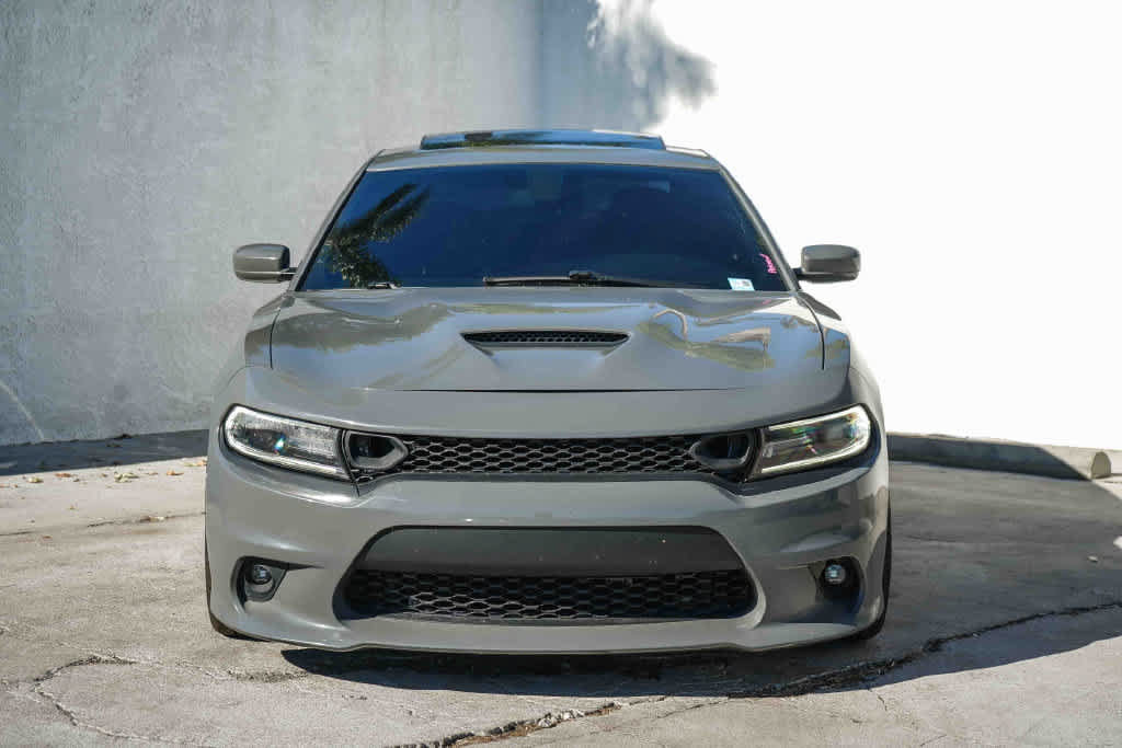 Used 2019 Dodge Charger Scat Pack w/ Dynamics Package RWD image 2