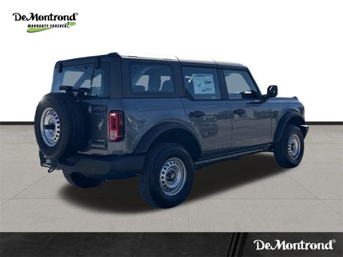 New 2025 Ford Bronco 4-Door image 5