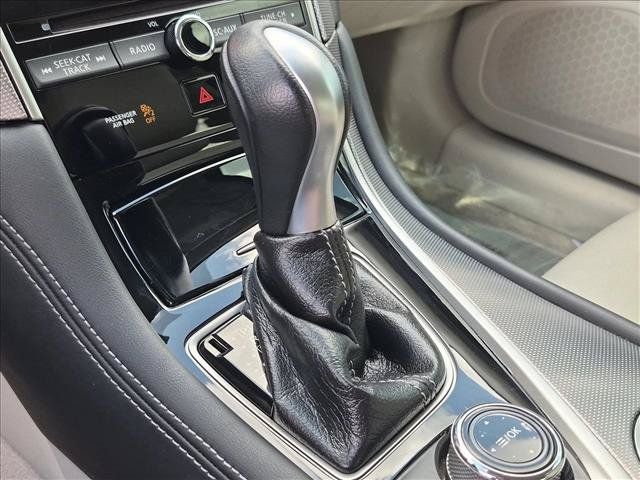 Used 2015 INFINITI Q50 AWD w/ Moonroof Package image 12
