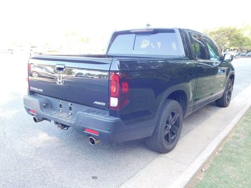 Used 2021 Honda Ridgeline Black Edition image 4