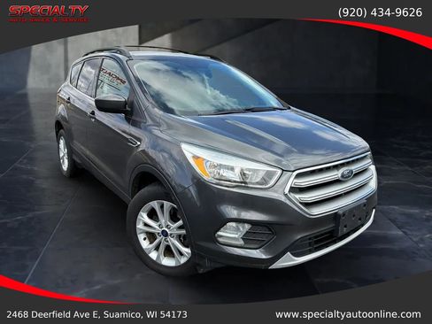 Used 2017 Ford Escape SE AWD/4WD image 2