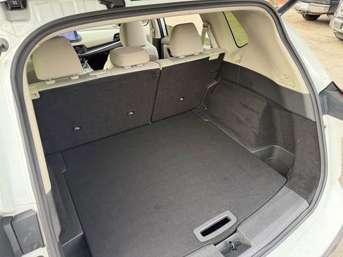 Used 2024 Nissan Rogue SV image 29