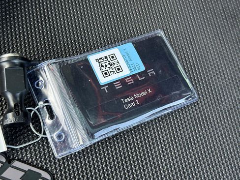 Used 2023 Tesla Model X Plaid image 21