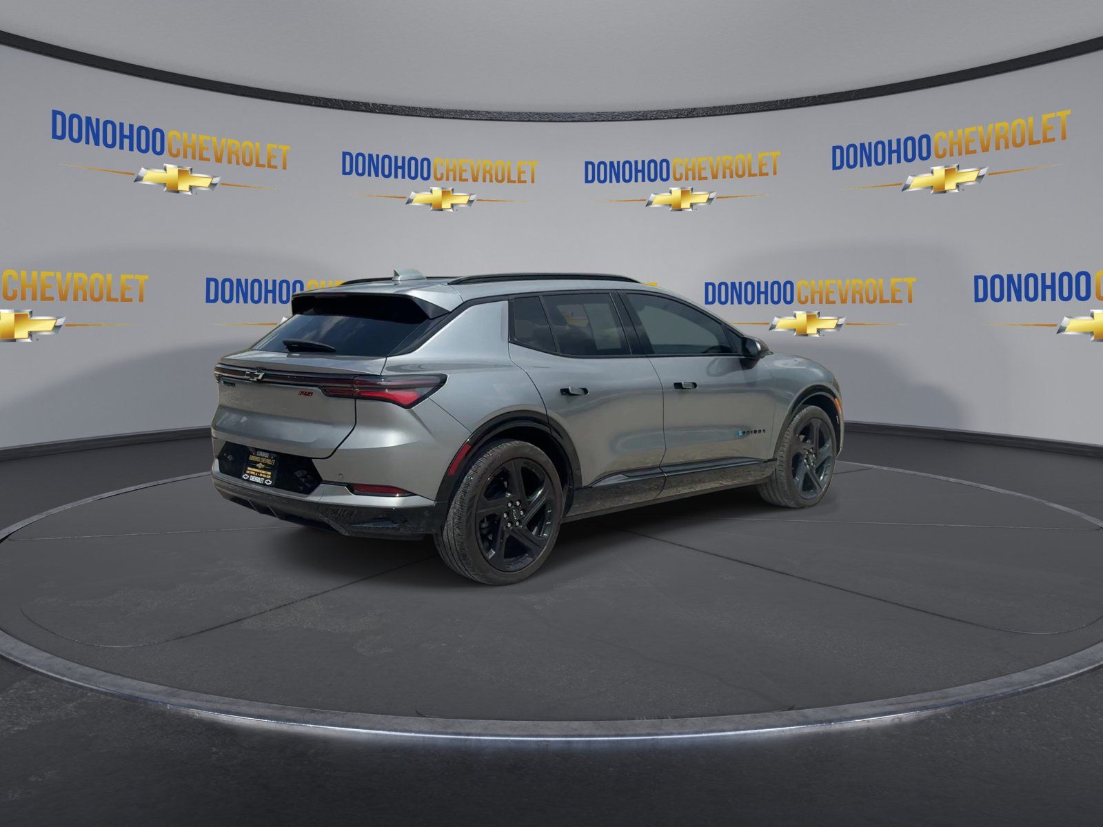 Used 2024 Chevrolet Equinox EV RS FWD image 8