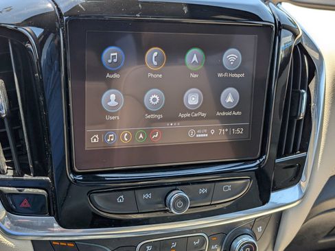 Used 2023 Chevrolet Traverse Premier AWD/4WD image 34