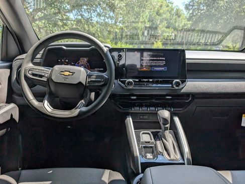 New 2026 Chevrolet Colorado W/T image 12